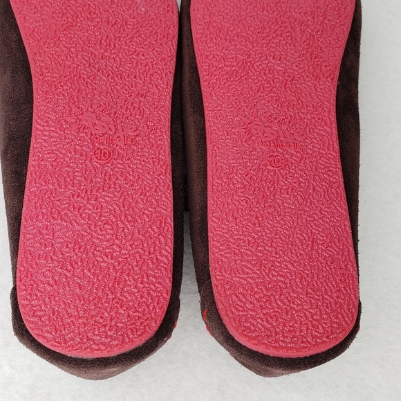 Dije Womens Brown Suede Slip On Mocassins With Red Accents Sz 10 EUC - Picture 7 of 9